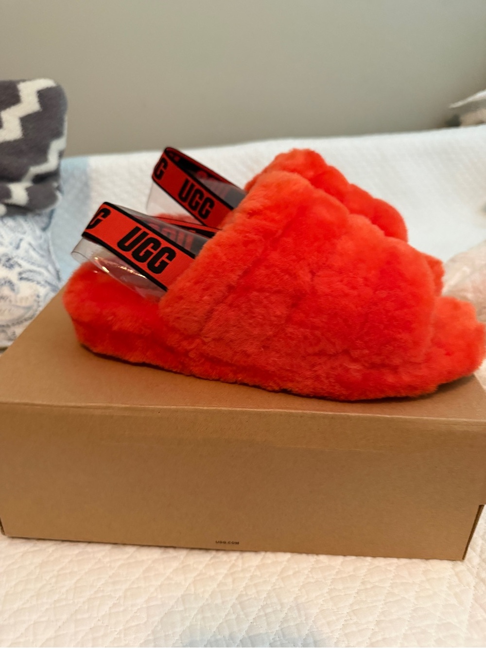 NIB UGG Fluff Yeah Slide - Bright Orange Faux Fur Slides